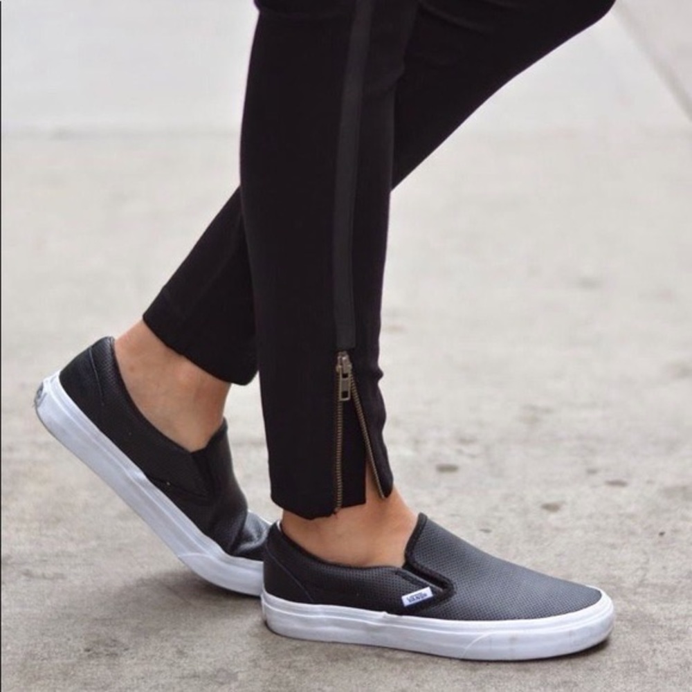 Vans Asher Perforated Shoes Size 8.5 Black